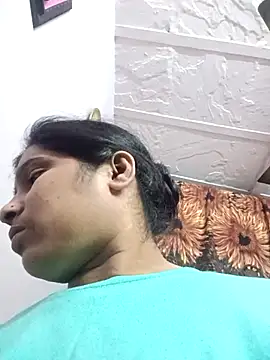 Snapshot of aliya-jaan71 chatting on November 18, 8:24 pm aliya-jaan71 online show from November 18, 8:24 pm