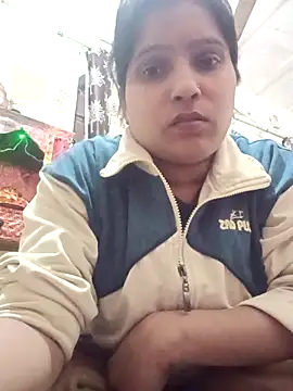 Snapshot of aliya-jaan71 chatting on December 19, 4:03 pm aliya-jaan71 online show from December 19, 4:03 pm