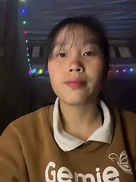 huong-18 online show from January 9, 11:06 pm
