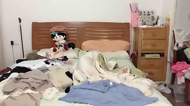 Akong11 online show from September 25, 7:17 pm