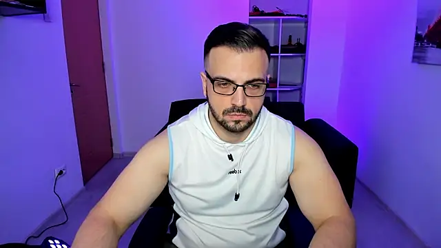 Snapshot of Jace_Thorne chatting on November 18, 6:51 am Jace Thorne online show from November 18, 6:51 am