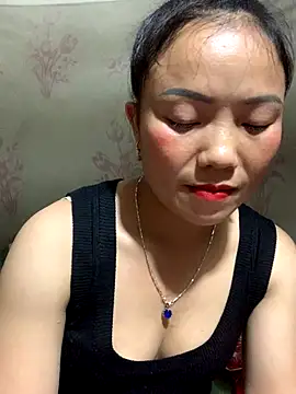 Snapshot of _losrt_cherry_ chatting on October 11, 6:12 am losrt cherry online show from October 11, 6:12 am