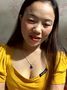 Snapshot of _losrt_cherry_ chatting on October 15, 2:01 am losrt cherry online show from October 15, 2:01 am