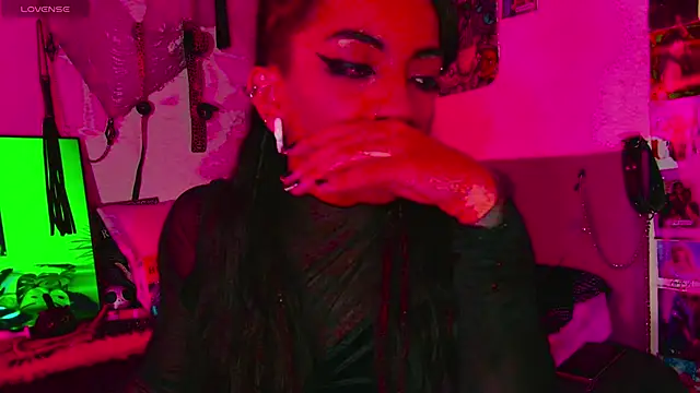 agathaaiko6 online show from January 17, 1:21 am