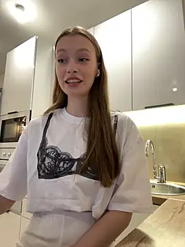 FriendlyFire 18 online show from October 9, 5:55 pm