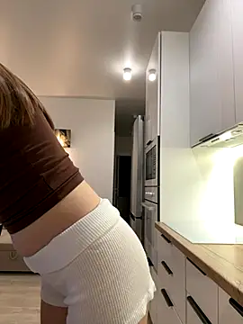 FriendlyFire 18 online show from November 29, 9:29 pm