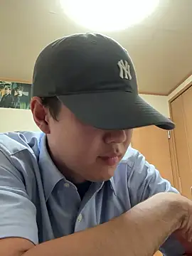 Snapshot of KAMESAN08 chatting on September 23, 9:56 am KAMESAN08 online show from September 23, 9:56 am