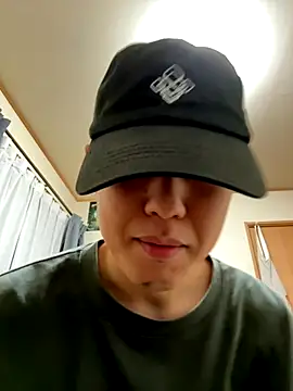 Snapshot of KAMESAN08 chatting on October 9, 11:41 am KAMESAN08 online show from October 9, 11:41 am