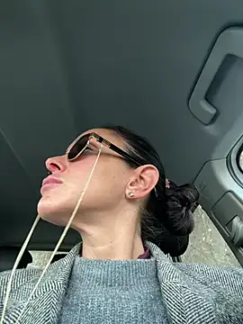 ainaht online show from February 27, 3:34 pm