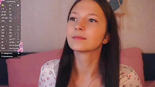 GabrielleLynchard online show from October 30, 6:52 pm