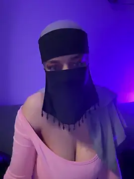 Snapshot of LailaQamar chatting on September 16, 5:14 pm LailaQamar online show from September 16, 5:14 pm