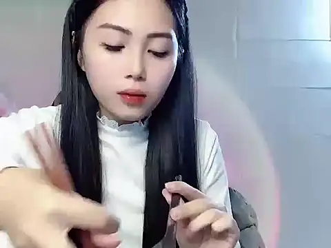 Snapshot of Lyly4757 chatting on November 19, 2:17 pm Lyly4757 online show from November 19, 2:17 pm