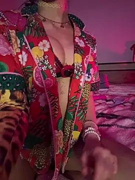 Texxaspearl online show from March 6, 10:23 am