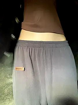 Snapshot of Bella_sexy98 chatting on November 20, 3:07 am Bella sexy98 online show from November 20, 3:07 am