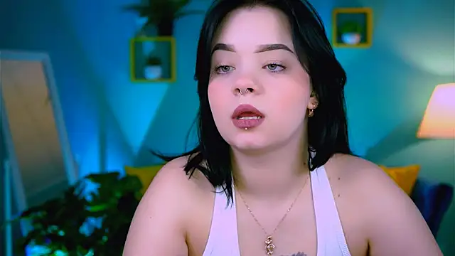 leslierowe  online show from December 3, 4:38 pm