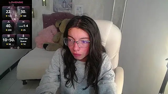 alllyson  online show from November 19, 7:47 pm