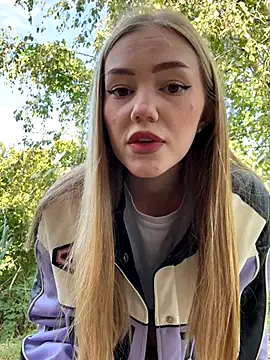 MilaMoone online show from September 28, 10:09 am