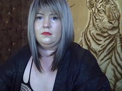 YuliiaSan online show from December 17, 10:54 am