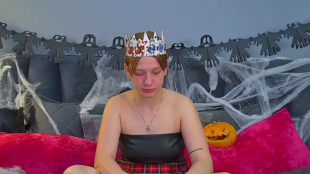 Snapshot of BeatriceBinoche chatting on October 29, 6:37 am BeatriceBinoche online show from October 29, 6:37 am