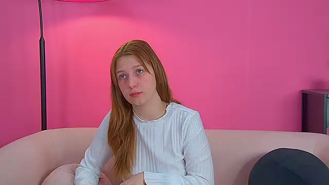 Snapshot of BeatriceBinoche chatting on November 18, 7:18 pm BeatriceBinoche online show from November 18, 7:18 pm