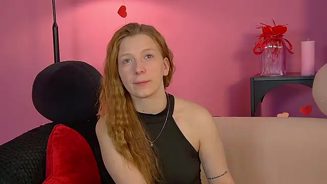 BeatriceBinoche online show from February 14, 6:43 am