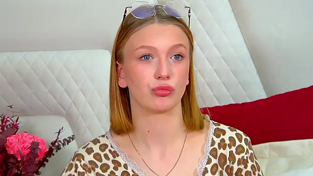 BeatriceBinoche online show from April 11, 6:23 pm