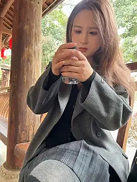 yuki june online show from January 18, 7:56 am