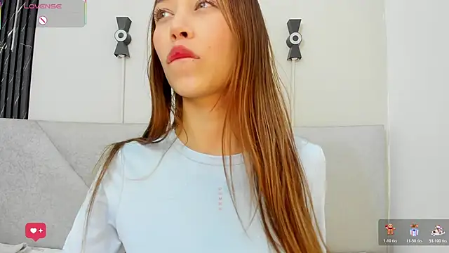 Naomi Rousse online show from December 3, 12:36 pm