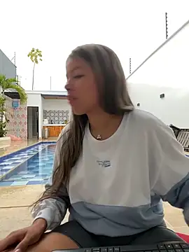 EMILIIA RICHTER   online show from October 12, 11:31 am