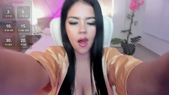 Snapshot of Mila_blaze chatting on September 23, 3:20 am Mila blaze online show from September 23, 3:20 am