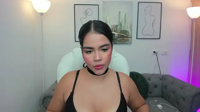 Snapshot of Mila_blaze chatting on October 9, 4:10 am Mila blaze online show from October 9, 4:10 am