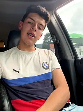 mattebret11 online show from November 12, 5:24 pm