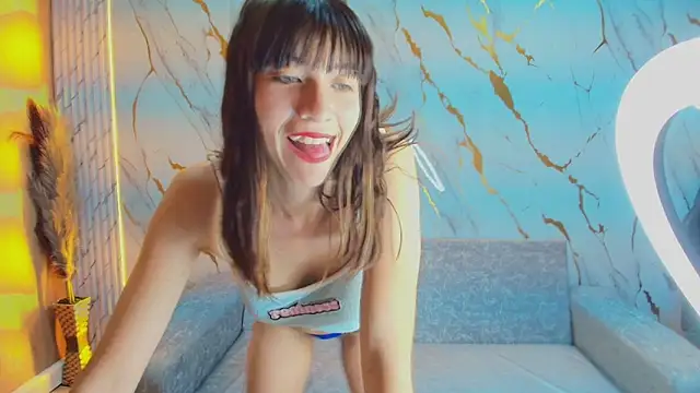 Isabella Blondetf online show from October 30, 1:12 pm