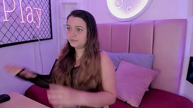 sophiee09  online show from October 2, 1:29 pm