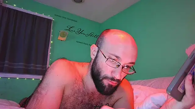 Snapshot of versatilevortex chatting on October 15, 1:17 am versatilevortex online show from October 15, 1:17 am