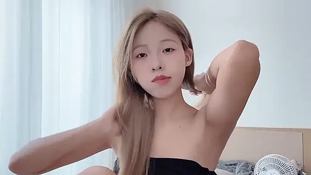 Meng 777 online show from April 18, 7:45 am