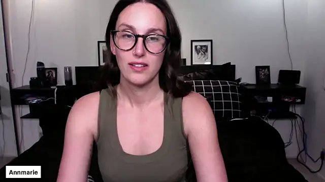 Snapshot of annmarieferrara chatting on November 21, 3:38 am annmarieferrara online show from November 21, 3:38 am