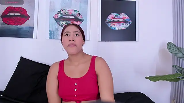 Snapshot of Girls_inlove chatting on October 6, 12:02 pm Girls inlove online show from October 6, 12:02 pm