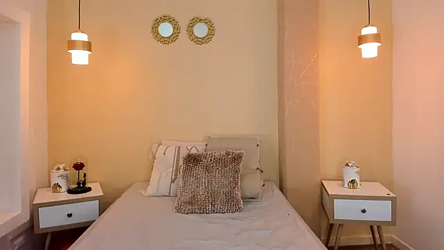 Snapshot of SofiaFontaiine chatting on November 2, 9:17 pm SofiaFontaiine online show from November 2, 9:17 pm