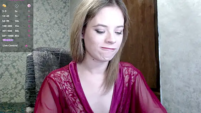 Snapshot of Kate__Loves chatting on November 27, 6:21 pm Kate Loves online show from November 27, 6:21 pm