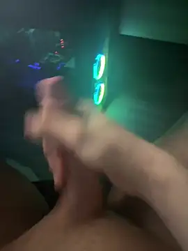 jstntz online show from February 8, 12:14 am