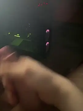 jstntz online show from April 18, 10:32 pm