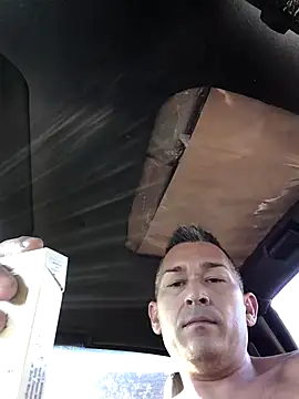 Snapshot of countryboi2002 chatting on November 11, 9:48 pm countryboi2002 online show from November 11, 9:48 pm