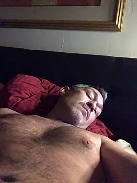 countryboi2002 online show from December 15, 6:50 am