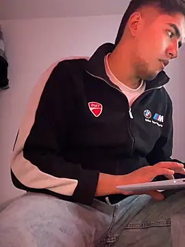 tomy hot20 online show from September 22, 10:12 pm