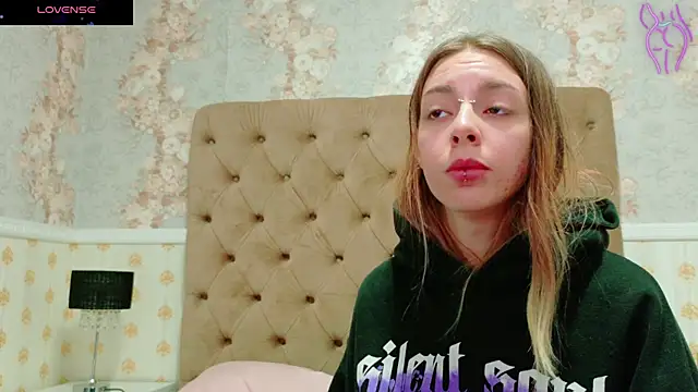 CoraVex online show from October 3, 4:09 am