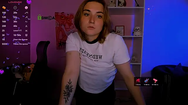 casey meow  online show from September 24, 8:17 am