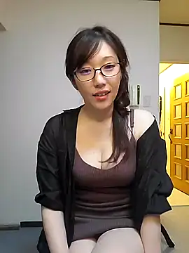 Snapshot of M_Kaede chatting on October 21, 12:11 am M Kaede online show from October 21, 12:11 am