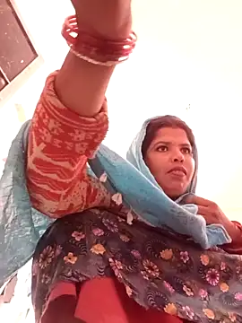 Snapshot of Hott_locky chatting on December 16, 4:17 am Hott locky online show from December 16, 4:17 am