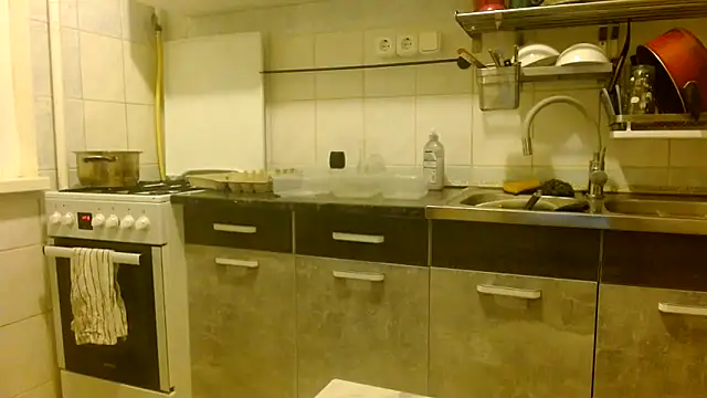 Snapshot of Squirtybaby0229 chatting on November 29, 6:00 pm Squirtybaby0229 online show from November 29, 6:00 pm